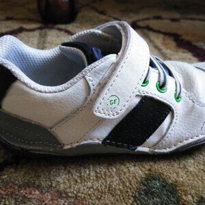 Stride Rite Wes Sneaker 10 XW